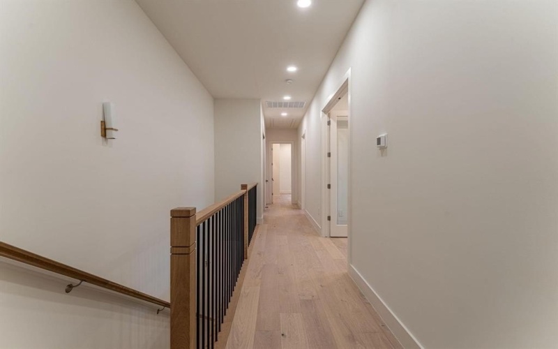 2001 Lucille Street, Dallas, TX 75204, 3 Bedrooms Bedrooms, ,3 BathroomsBathrooms,Residential Lease,For Rent,2001 Lucille Street,20861729