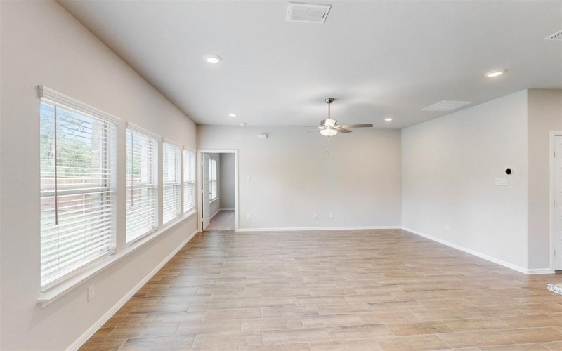 3516 Coronation Court, Denton, TX 76208, 4 Bedrooms Bedrooms, ,2 BathroomsBathrooms,Residential,For Sale,3516 Coronation Court,20864070