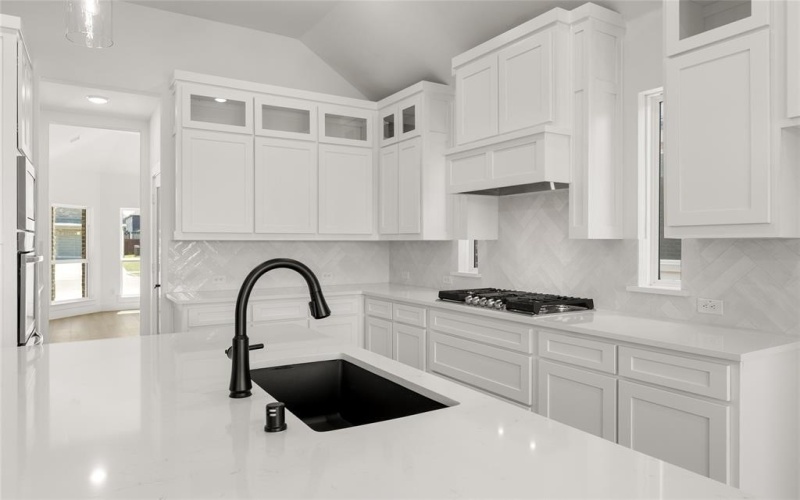 316 Loretta Lane, Burleson, TX 76028, 4 Bedrooms Bedrooms, ,5 BathroomsBathrooms,Residential,For Sale,316 Loretta Lane,20861788
