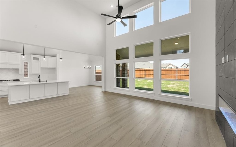 316 Loretta Lane, Burleson, TX 76028, 4 Bedrooms Bedrooms, ,5 BathroomsBathrooms,Residential,For Sale,316 Loretta Lane,20861788