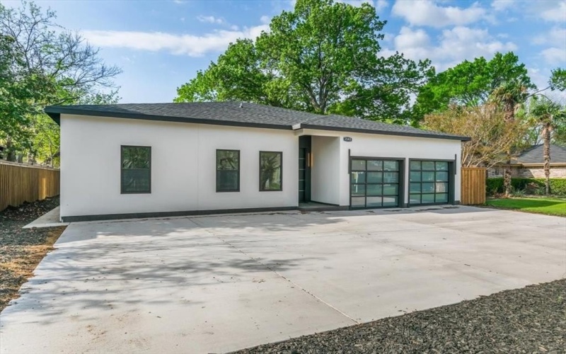 3540 Fontana Drive, Dallas, TX 75220, 4 Bedrooms Bedrooms, ,3 BathroomsBathrooms,Residential,For Sale,3540 Fontana Drive,20861792