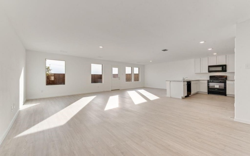 217 Ashbrook Street, Little Elm, TX 75068, 4 Bedrooms Bedrooms, ,2 BathroomsBathrooms,Residential,For Sale,217 Ashbrook Street,20864095