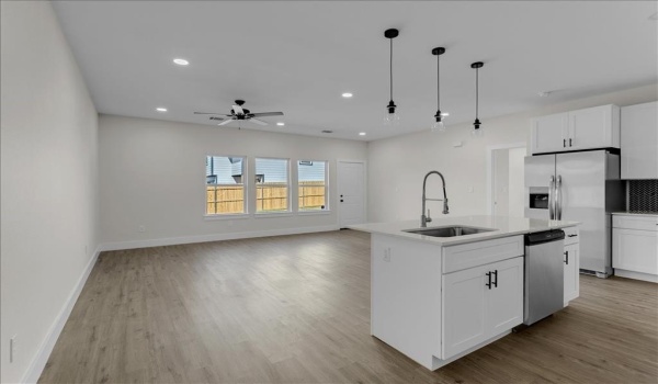 1001 N Oak Drive, Denison, TX 75020, 4 Bedrooms Bedrooms, ,2 BathroomsBathrooms,Residential,For Sale,1001 N Oak Drive,20861820