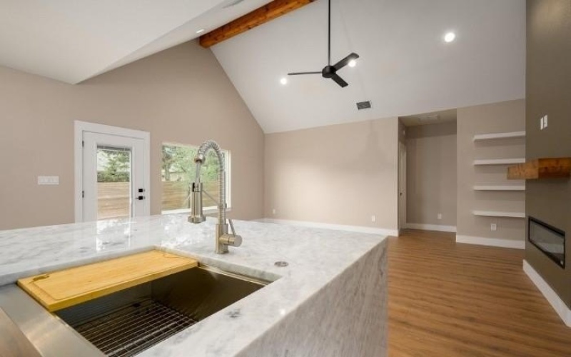 4808 Dry Creek Road, Sherman, TX 75092, 3 Bedrooms Bedrooms, ,2 BathroomsBathrooms,Residential Lease,For Rent,4808 Dry Creek Road,20864142