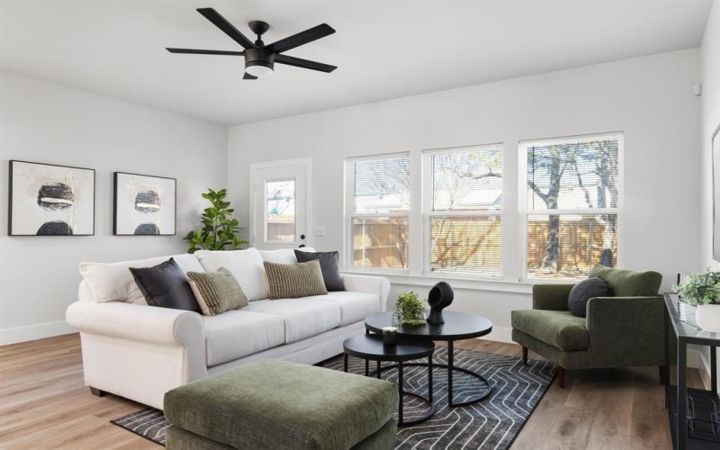 2451 Macon Street, Dallas, TX 75215, 3 Bedrooms Bedrooms, ,2 BathroomsBathrooms,Residential,For Sale,2451 Macon Street,20864168