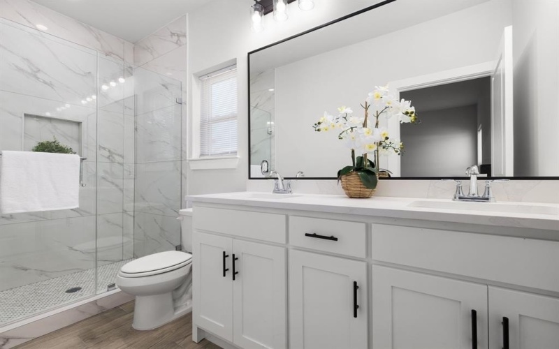 2451 Macon Street, Dallas, TX 75215, 3 Bedrooms Bedrooms, ,2 BathroomsBathrooms,Residential,For Sale,2451 Macon Street,20864168