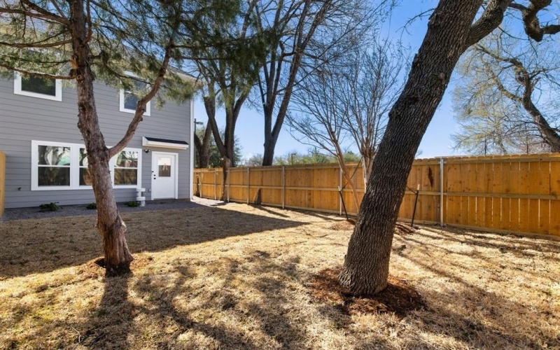 2451 Macon Street, Dallas, TX 75215, 3 Bedrooms Bedrooms, ,2 BathroomsBathrooms,Residential,For Sale,2451 Macon Street,20864168