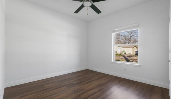 147 Mohican Trail, Mabank, TX 75156, 3 Bedrooms Bedrooms, ,2 BathroomsBathrooms,Residential,For Sale,147 Mohican Trail,20864527