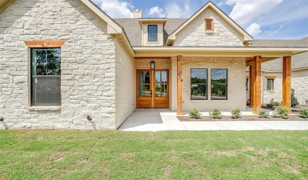 179 Cedar Mountain Drive, Weatherford, TX 76085, 3 Bedrooms Bedrooms, ,3 BathroomsBathrooms,Residential,For Sale,179 Cedar Mountain Drive,20864633