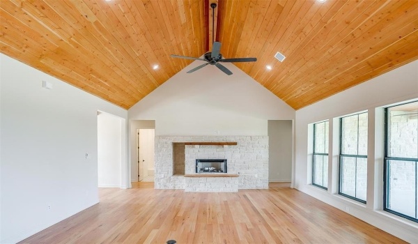 179 Cedar Mountain Drive, Weatherford, TX 76085, 3 Bedrooms Bedrooms, ,3 BathroomsBathrooms,Residential,For Sale,179 Cedar Mountain Drive,20864633