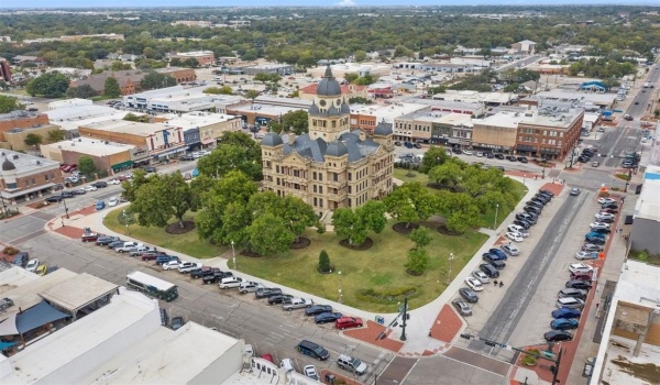 4001 Whisperwood Road, Denton, TX 76210, 4 Bedrooms Bedrooms, ,3 BathroomsBathrooms,Residential,For Sale,4001 Whisperwood Road,20864805