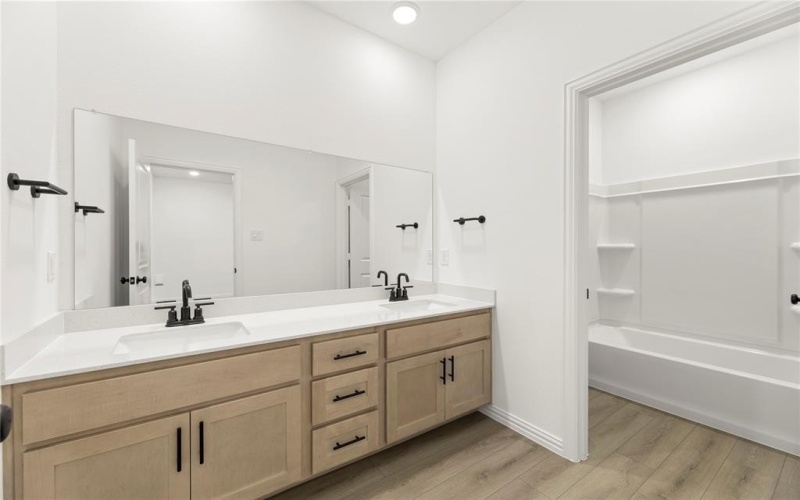 1231 Doris May Dr Drive, Allen, TX 75013, 3 Habitaciones Habitaciones , ,3 BañosBaños,Residential,En Venta,1231 Doris May Dr Drive,20864875