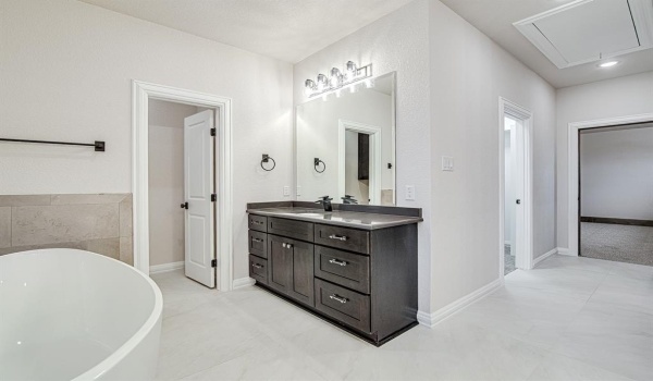 6301 Big Elk Drive, Fort Worth, TX 76140, 3 Bedrooms Bedrooms, ,3 BathroomsBathrooms,Residential,For Sale,6301 Big Elk Drive,20864879