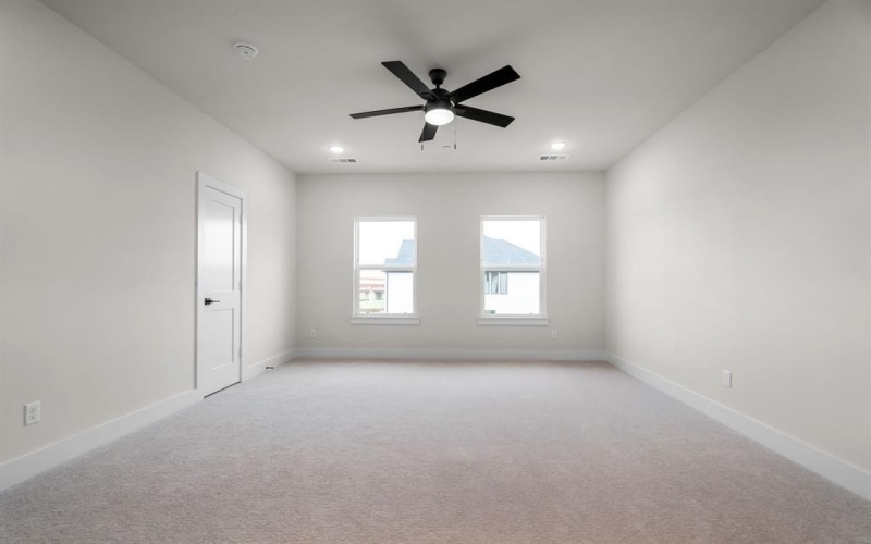 2336 Alsiddiq Drive, Irving, TX 75062, 4 Bedrooms Bedrooms, ,3 BathroomsBathrooms,Residential,For Sale,2336 Alsiddiq Drive,20864891