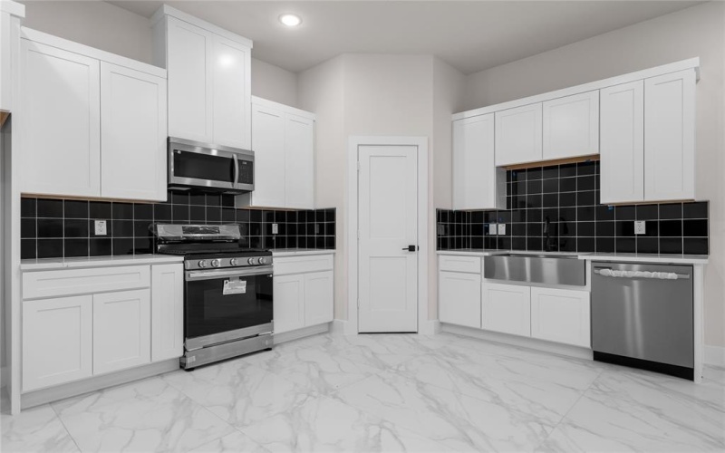 2336 Alsiddiq Drive, Irving, TX 75062, 4 Bedrooms Bedrooms, ,3 BathroomsBathrooms,Residential,For Sale,2336 Alsiddiq Drive,20864891