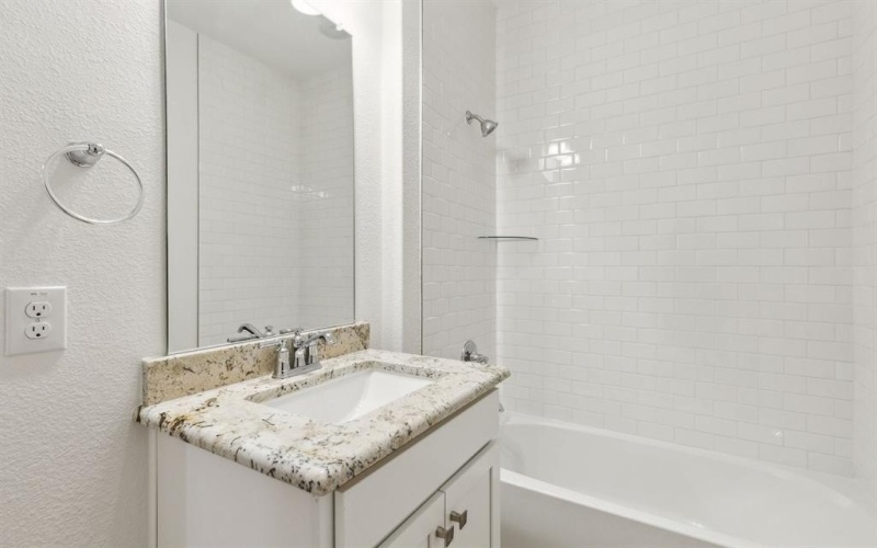 248 Kistler Drive, Little Elm, TX 76227, 4 Habitaciones Habitaciones , ,3 BañosBaños,Residential,En Venta,248 Kistler Drive,20864922