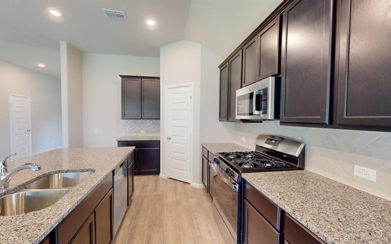 3301 Fortress Way, Denton, TX 76208, 4 Habitaciones Habitaciones , ,2 BañosBaños,Residential,En Venta,3301 Fortress Way,20864963