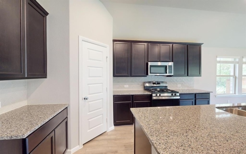 3301 Fortress Way, Denton, TX 76208, 4 Habitaciones Habitaciones , ,2 BañosBaños,Residential,En Venta,3301 Fortress Way,20864963