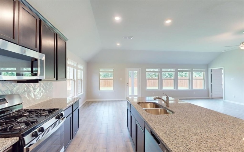 3301 Fortress Way, Denton, TX 76208, 4 Habitaciones Habitaciones , ,2 BañosBaños,Residential,En Venta,3301 Fortress Way,20864963