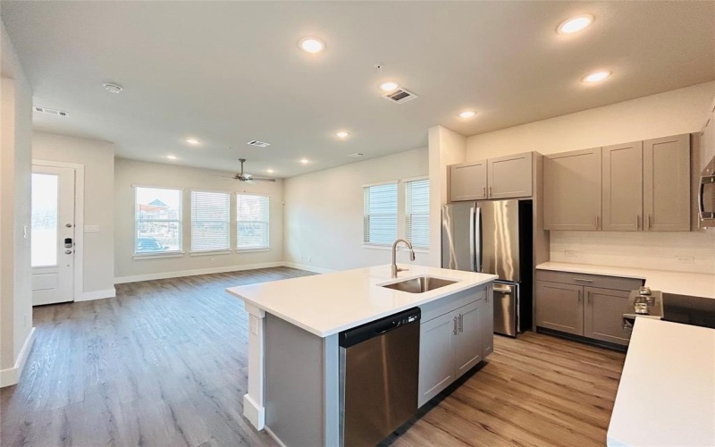 760 W Bedford Euless Road #114, Hurst, TX 76053, 2 Bedrooms Bedrooms, ,2 BathroomsBathrooms,Residential Lease,For Rent,760 W Bedford Euless Road,20865141