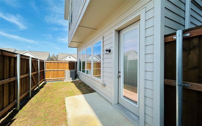760 W Bedford Euless Road #100, Hurst, TX 76053, 3 Bedrooms Bedrooms, ,2 BathroomsBathrooms,Residential Lease,For Rent,760 W Bedford Euless Road,20865160