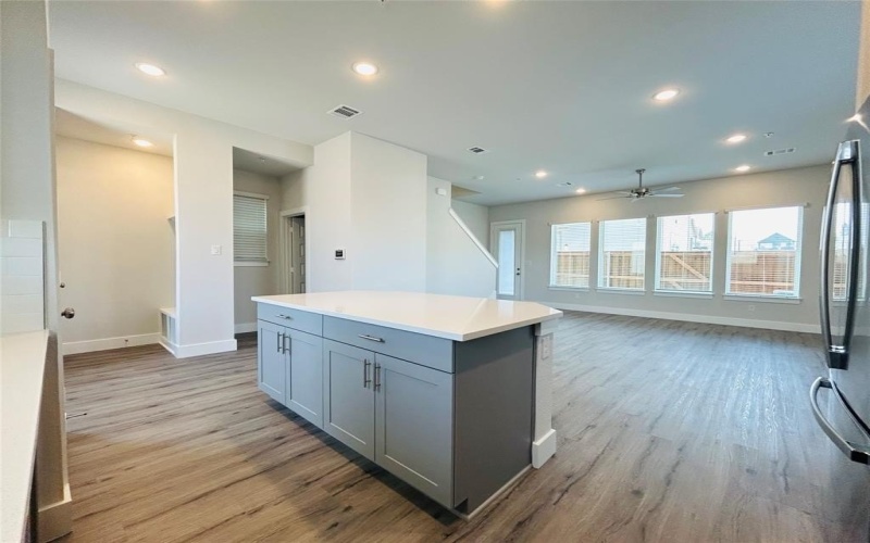 760 W Bedford Euless Road #100, Hurst, TX 76053, 3 Bedrooms Bedrooms, ,2 BathroomsBathrooms,Residential Lease,For Rent,760 W Bedford Euless Road,20865160