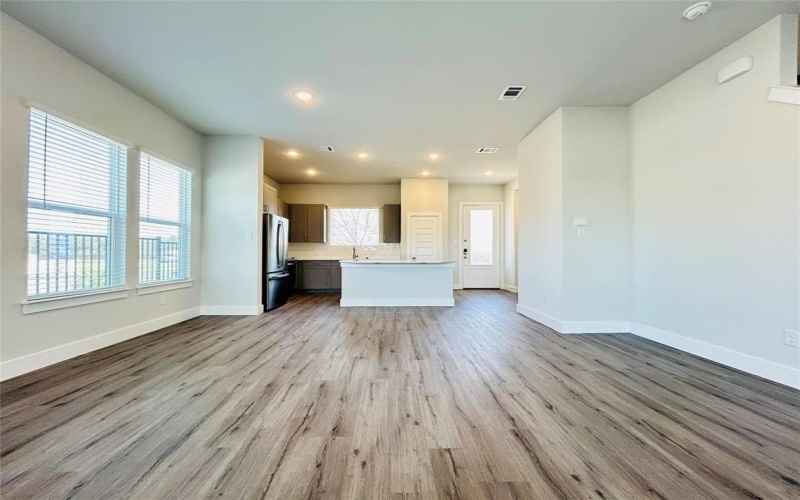 760 W Bedford Euless Road #100, Hurst, TX 76053, 3 Bedrooms Bedrooms, ,2 BathroomsBathrooms,Residential Lease,For Rent,760 W Bedford Euless Road,20865160