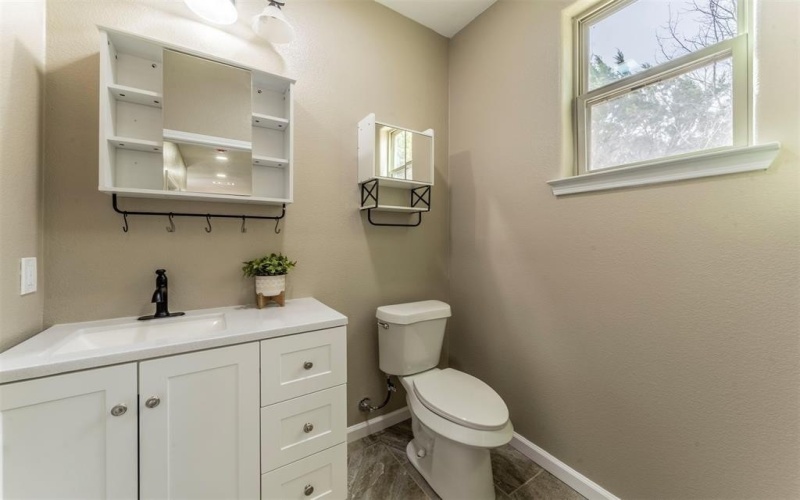 2715 S Shadowood Street, Granbury, TX 76048, 3 Bedrooms Bedrooms, ,2 BathroomsBathrooms,Residential,For Sale,2715 S Shadowood Street,20865342
