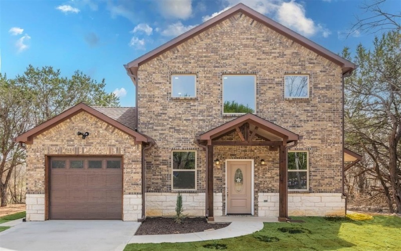 2715 S Shadowood Street, Granbury, TX 76048, 3 Bedrooms Bedrooms, ,2 BathroomsBathrooms,Residential,For Sale,2715 S Shadowood Street,20865342