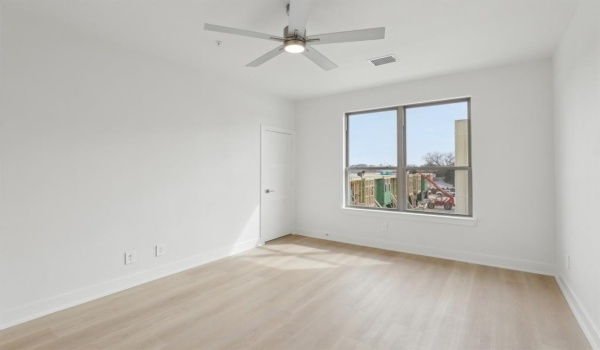 2524 Havenhurst Street #103, Farmers Branch, TX 75234, 3 Bedrooms Bedrooms, ,3 BathroomsBathrooms,Residential,For Sale,2524 Havenhurst Street,20865361