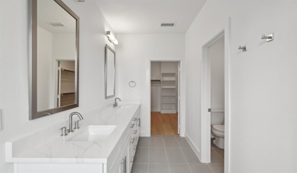 2524 Havenhurst Street #103, Farmers Branch, TX 75234, 3 Bedrooms Bedrooms, ,3 BathroomsBathrooms,Residential,For Sale,2524 Havenhurst Street,20865361