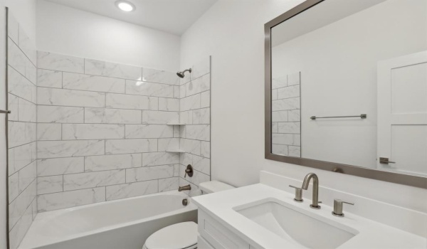 2524 Havenhurst Street #103, Farmers Branch, TX 75234, 3 Bedrooms Bedrooms, ,3 BathroomsBathrooms,Residential,For Sale,2524 Havenhurst Street,20865361