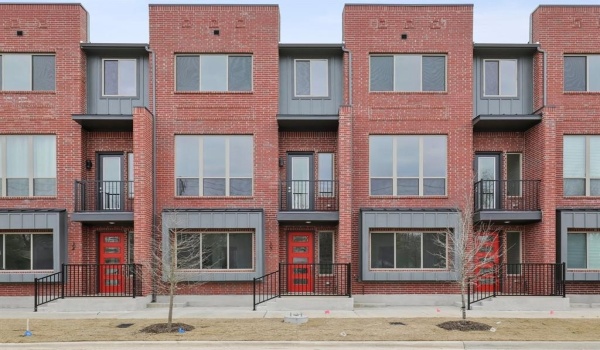 2524 Havenhurst Street #103, Farmers Branch, TX 75234, 3 Bedrooms Bedrooms, ,3 BathroomsBathrooms,Residential,For Sale,2524 Havenhurst Street,20865361