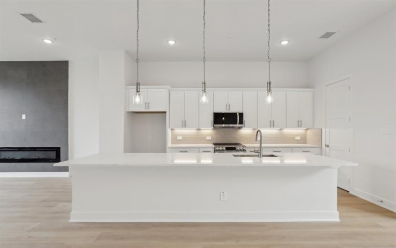 2524 Havenhurst Street #103, Farmers Branch, TX 75234, 3 Bedrooms Bedrooms, ,3 BathroomsBathrooms,Residential,For Sale,2524 Havenhurst Street,20865361