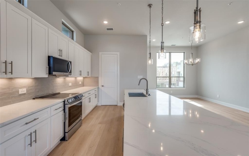 2524 Havenhurst Street #106, Farmers Branch, TX 75234, 3 Bedrooms Bedrooms, ,3 BathroomsBathrooms,Residential Lease,For Rent,2524 Havenhurst Street,20865362