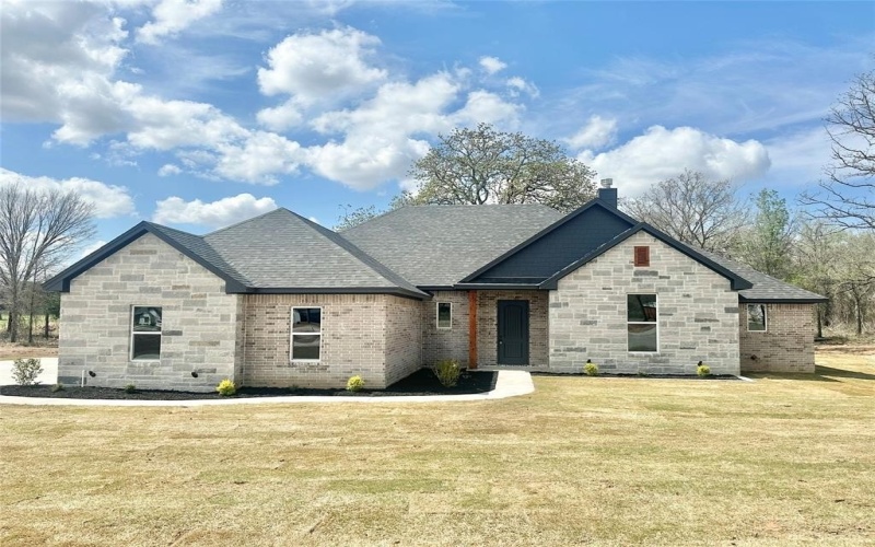 105 Villa Court, Poolville, TX 76487, 4 Bedrooms Bedrooms, ,3 BathroomsBathrooms,Residential,For Sale,105 Villa Court,20865405