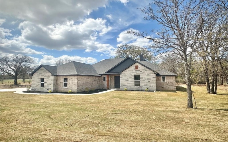 105 Villa Court, Poolville, TX 76487, 4 Bedrooms Bedrooms, ,3 BathroomsBathrooms,Residential,For Sale,105 Villa Court,20865405
