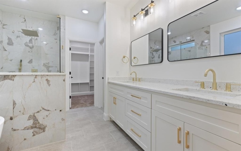 806 Barber Avenue, Cleburne, TX 76031, 3 Bedrooms Bedrooms, ,2 BathroomsBathrooms,Residential,For Sale,806 Barber Avenue,20865603