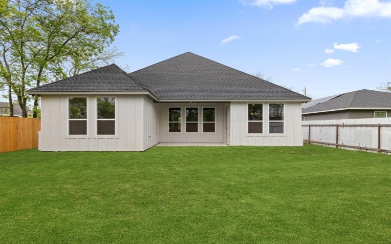 806 Barber Avenue, Cleburne, TX 76031, 3 Bedrooms Bedrooms, ,2 BathroomsBathrooms,Residential,For Sale,806 Barber Avenue,20865603