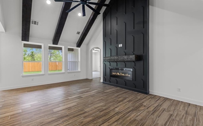 806 Barber Avenue, Cleburne, TX 76031, 3 Bedrooms Bedrooms, ,2 BathroomsBathrooms,Residential,For Sale,806 Barber Avenue,20865603
