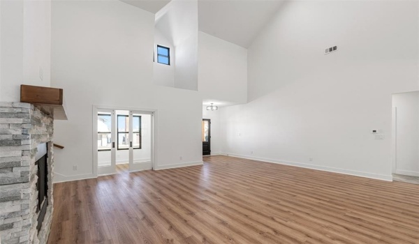 649 ENCHANTED ISLES Drive, Mabank, TX 75156, 4 Habitaciones Habitaciones , ,3 BañosBaños,Residential,En Venta,649 ENCHANTED ISLES Drive,20865660