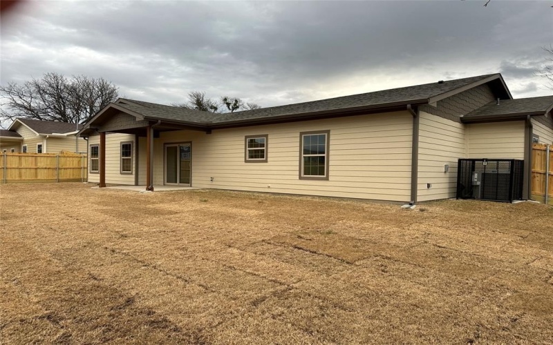 1731 Russell Drive, Garland, TX 75040, 4 Bedrooms Bedrooms, ,2 BathroomsBathrooms,Residential,For Sale,1731 Russell Drive,20865696