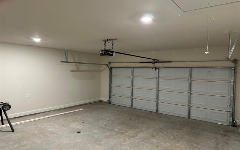 1731 Russell Drive, Garland, TX 75040, 4 Bedrooms Bedrooms, ,2 BathroomsBathrooms,Residential,For Sale,1731 Russell Drive,20865696