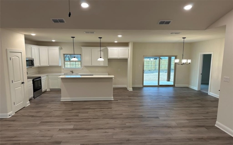 1731 Russell Drive, Garland, TX 75040, 4 Bedrooms Bedrooms, ,2 BathroomsBathrooms,Residential,For Sale,1731 Russell Drive,20865696