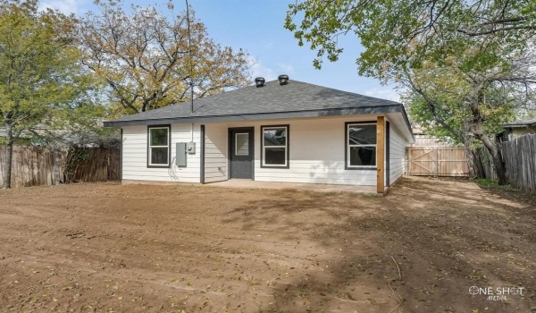 5557 N 10th, Abilene, TX 79601, 3 Bedrooms Bedrooms, ,2 BathroomsBathrooms,Residential,For Sale,5557 N 10th,20865721