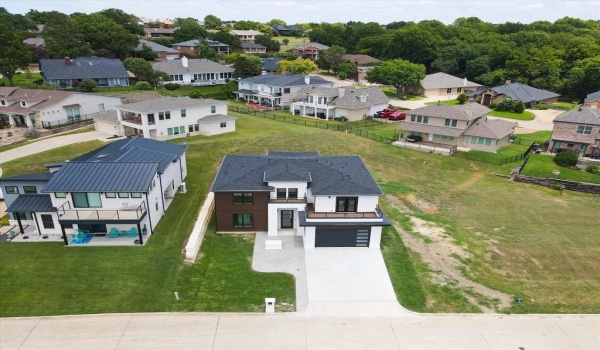 310 Harborview Drive, Rockwall, TX 75032, 4 Bedrooms Bedrooms, ,3 BathroomsBathrooms,Residential,For Sale,310 Harborview Drive,20865849