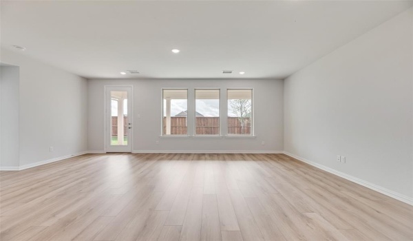 4132 Tarlton Road, Little Elm, TX 75068, 3 Bedrooms Bedrooms, ,2 BathroomsBathrooms,Residential,For Sale,4132 Tarlton Road,20865982