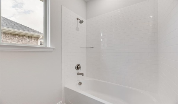 4132 Tarlton Road, Little Elm, TX 75068, 3 Bedrooms Bedrooms, ,2 BathroomsBathrooms,Residential,For Sale,4132 Tarlton Road,20865982