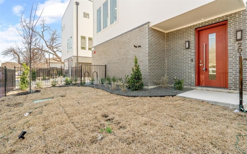 2019 California Drive #201, Dallas, TX 75204, 2 Bedrooms Bedrooms, ,2 BathroomsBathrooms,Residential Lease,For Rent,2019 California Drive,20866067