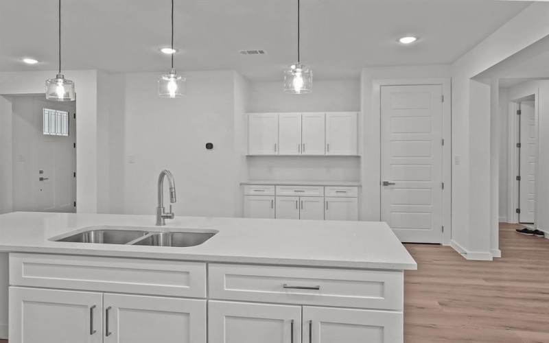 9573 Thorncrown Lane, Fort Worth, TX 76179, 3 Bedrooms Bedrooms, ,2 BathroomsBathrooms,Residential,For Sale,9573 Thorncrown Lane,20866153